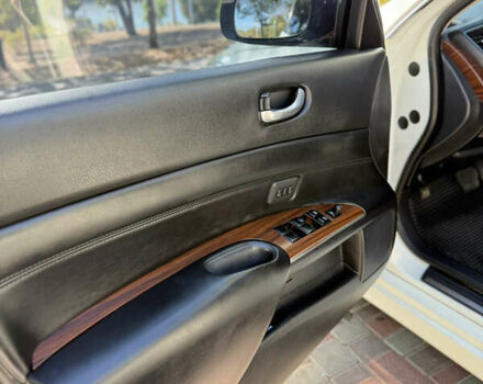 Белый Ниссан Теана, объемом двигателя 2.5 л и пробегом 193 тыс. км за 9100 $, фото 15 на Automoto.ua