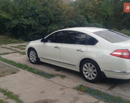 Белый Ниссан Теана, объемом двигателя 3.5 л и пробегом 112 тыс. км за 11200 $, фото 4 на Automoto.ua