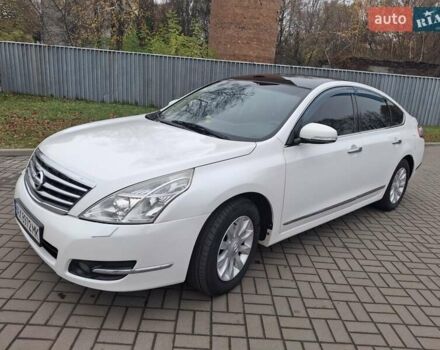 Білий Ніссан Теана, об'ємом двигуна 2.5 л та пробігом 185 тис. км за 8200 $, фото 8 на Automoto.ua