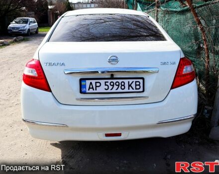 Белый Ниссан Теана, объемом двигателя 2.5 л и пробегом 177 тыс. км за 7900 $, фото 3 на Automoto.ua