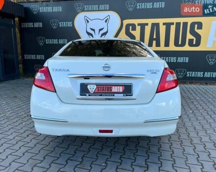 Ниссан Теана 2011 в Хмельницком на Automoto.ua Белый Ниссан Теана, объемом двигателя 2.5 л и пробегом 137 тыс. км за 9900 $, фото 6 на Automoto.ua