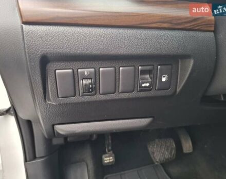 Білий Ніссан Теана, об'ємом двигуна 2.5 л та пробігом 185 тис. км за 8200 $, фото 11 на Automoto.ua