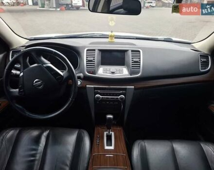 Білий Ніссан Теана, об'ємом двигуна 2.5 л та пробігом 185 тис. км за 8200 $, фото 6 на Automoto.ua