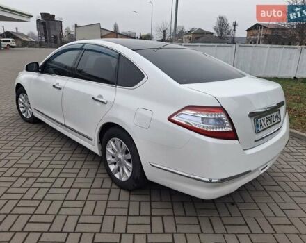 Білий Ніссан Теана, об'ємом двигуна 2.5 л та пробігом 185 тис. км за 8200 $, фото 4 на Automoto.ua