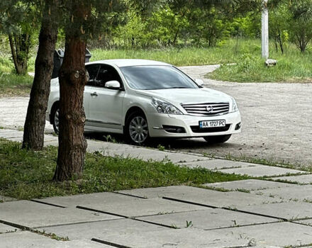 Белый Ниссан Теана, объемом двигателя 2.5 л и пробегом 128 тыс. км за 9500 $, фото 5 на Automoto.ua