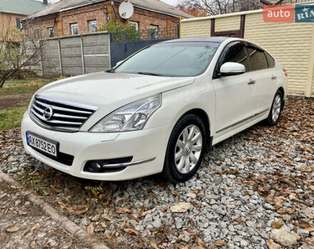Белый Ниссан Теана, объемом двигателя 2.5 л и пробегом 240 тыс. км за 8499 $, фото 8 на Automoto.ua