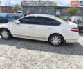 Белый Ниссан Теана, объемом двигателя 2.5 л и пробегом 250 тыс. км за 3500 $, фото 1 на Automoto.ua