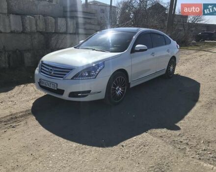 Білий Ніссан Теана, об'ємом двигуна 2.5 л та пробігом 128 тис. км за 11000 $, фото 4 на Automoto.ua