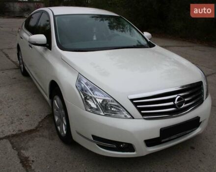 Белый Ниссан Теана, объемом двигателя 2.5 л и пробегом 198 тыс. км за 7999 $, фото 1 на Automoto.ua