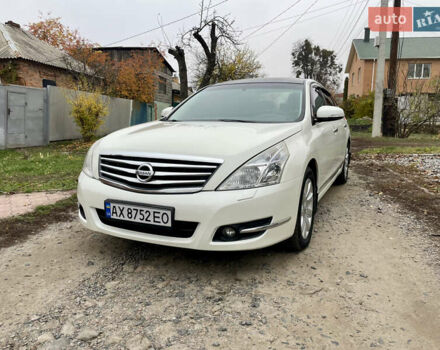 Белый Ниссан Теана, объемом двигателя 2.5 л и пробегом 240 тыс. км за 8499 $, фото 1 на Automoto.ua