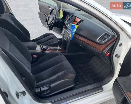 Белый Ниссан Теана, объемом двигателя 2.5 л и пробегом 260 тыс. км за 6000 $, фото 10 на Automoto.ua