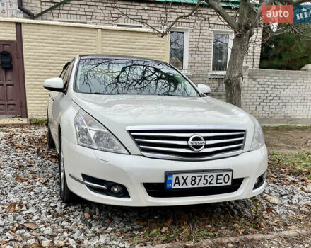 Белый Ниссан Теана, объемом двигателя 2.5 л и пробегом 240 тыс. км за 8499 $, фото 9 на Automoto.ua