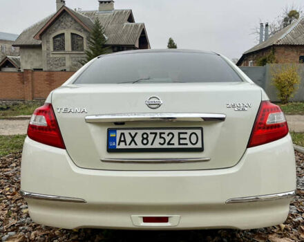 Белый Ниссан Теана, объемом двигателя 2.5 л и пробегом 240 тыс. км за 8499 $, фото 12 на Automoto.ua