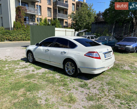 Белый Ниссан Теана, объемом двигателя 2.5 л и пробегом 244 тыс. км за 11300 $, фото 4 на Automoto.ua