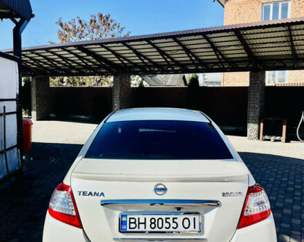 Белый Ниссан Теана, объемом двигателя 2.5 л и пробегом 116 тыс. км за 12700 $, фото 2 на Automoto.ua