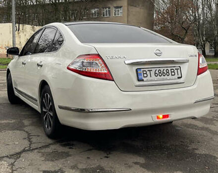 Белый Ниссан Теана, объемом двигателя 2.5 л и пробегом 239 тыс. км за 7700 $, фото 4 на Automoto.ua