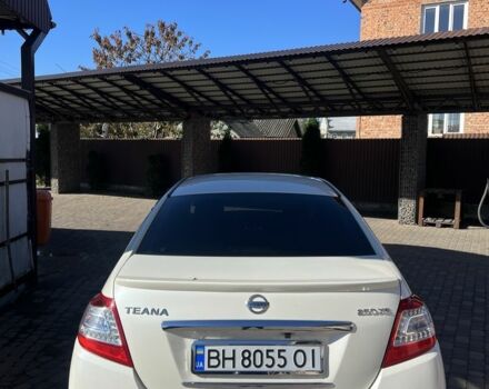 Білий Ніссан Теана, об'ємом двигуна 2.5 л та пробігом 116 тис. км за 12700 $, фото 1 на Automoto.ua