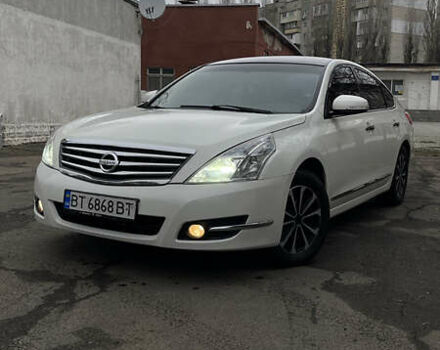 Белый Ниссан Теана, объемом двигателя 2.5 л и пробегом 239 тыс. км за 7700 $, фото 2 на Automoto.ua