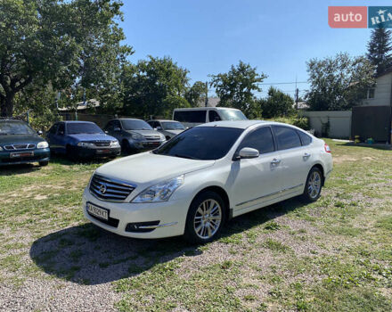 Белый Ниссан Теана, объемом двигателя 2.5 л и пробегом 244 тыс. км за 11300 $, фото 6 на Automoto.ua