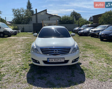 Белый Ниссан Теана, объемом двигателя 2.5 л и пробегом 244 тыс. км за 11300 $, фото 7 на Automoto.ua