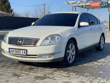 Ніссан Теана 2007 у Житомирі на Automoto.ua Білий Ніссан Теана, об'ємом двигуна 3.5 л та пробігом 239 тис. км за 6499 $, фото 1 на Automoto.ua
