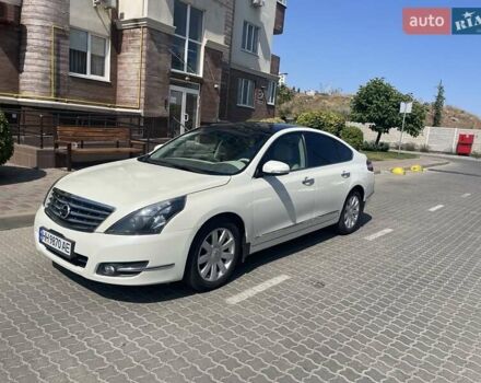 Білий Ніссан Теана, об'ємом двигуна 3.5 л та пробігом 261 тис. км за 7700 $, фото 1 на Automoto.ua