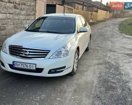 Белый Ниссан Теана, объемом двигателя 3.5 л и пробегом 197 тыс. км за 9500 $, фото 1 на Automoto.ua