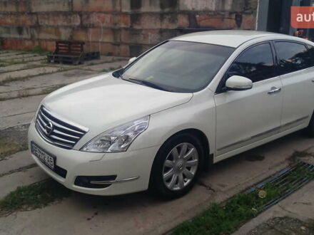 Ніссан Теана 2010 у Кривому Розі на Automoto.ua Білий Ніссан Теана, об'ємом двигуна 3.5 л та пробігом 112 тис. км за 11200 $, фото 1 на Automoto.ua