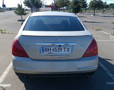 Бежевый Ниссан Теана, объемом двигателя 2.3 л и пробегом 300 тыс. км за 4300 $, фото 5 на Automoto.ua