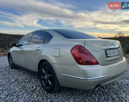 Бежевый Ниссан Теана, объемом двигателя 3.5 л и пробегом 359 тыс. км за 5800 $, фото 21 на Automoto.ua