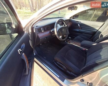 Бежевый Ниссан Теана, объемом двигателя 2 л и пробегом 295 тыс. км за 4500 $, фото 3 на Automoto.ua