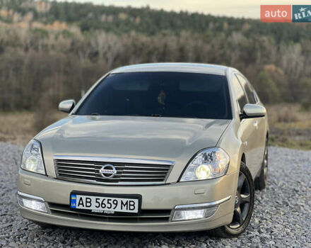 Бежевый Ниссан Теана, объемом двигателя 3.5 л и пробегом 359 тыс. км за 5800 $, фото 2 на Automoto.ua