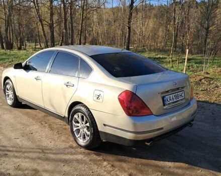 Бежевый Ниссан Теана, объемом двигателя 2 л и пробегом 295 тыс. км за 4500 $, фото 7 на Automoto.ua