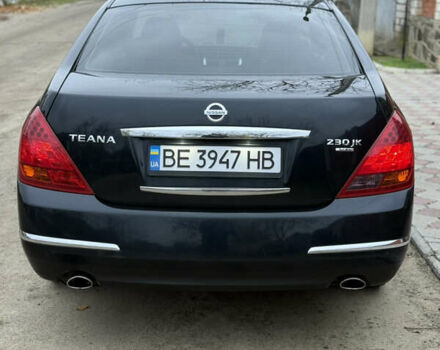 Черный Ниссан Теана, объемом двигателя 2.3 л и пробегом 334 тыс. км за 5500 $, фото 4 на Automoto.ua