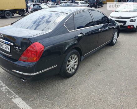 Черный Ниссан Теана, объемом двигателя 2.35 л и пробегом 216 тыс. км за 5000 $, фото 1 на Automoto.ua