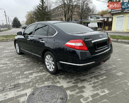 Черный Ниссан Теана, объемом двигателя 3.5 л и пробегом 255 тыс. км за 8000 $, фото 3 на Automoto.ua