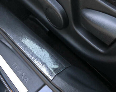 Черный Ниссан Теана, объемом двигателя 2.5 л и пробегом 78 тыс. км за 9000 $, фото 10 на Automoto.ua