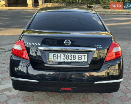 Чорний Ніссан Теана, об'ємом двигуна 2.5 л та пробігом 174 тис. км за 7799 $, фото 5 на Automoto.ua