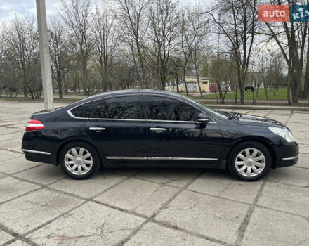 Черный Ниссан Теана, объемом двигателя 3.5 л и пробегом 298 тыс. км за 8200 $, фото 1 на Automoto.ua