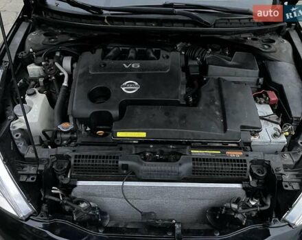 Черный Ниссан Теана, объемом двигателя 3.5 л и пробегом 149 тыс. км за 9000 $, фото 13 на Automoto.ua