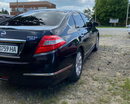 Черный Ниссан Теана, объемом двигателя 2.5 л и пробегом 280 тыс. км за 6100 $, фото 9 на Automoto.ua