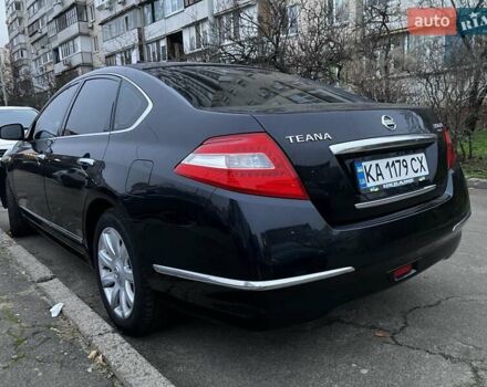 Черный Ниссан Теана, объемом двигателя 3.5 л и пробегом 149 тыс. км за 9000 $, фото 2 на Automoto.ua