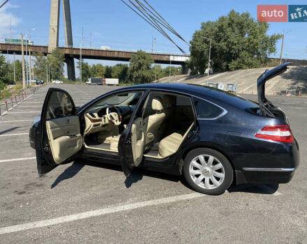 Черный Ниссан Теана, объемом двигателя 3.5 л и пробегом 215 тыс. км за 8000 $, фото 13 на Automoto.ua