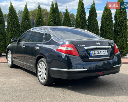 Черный Ниссан Теана, объемом двигателя 2.5 л и пробегом 186 тыс. км за 7250 $, фото 5 на Automoto.ua
