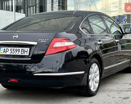 Чорний Ніссан Теана, об'ємом двигуна 2.5 л та пробігом 187 тис. км за 9500 $, фото 4 на Automoto.ua