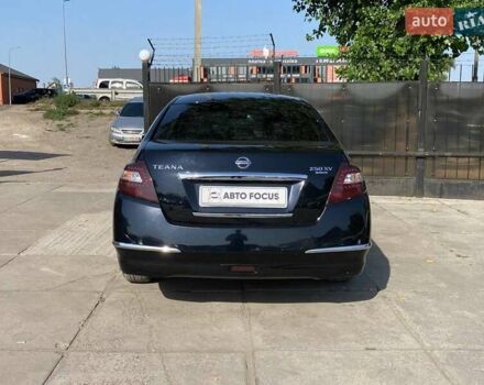 Чорний Ніссан Теана, об'ємом двигуна 2.5 л та пробігом 233 тис. км за 8890 $, фото 5 на Automoto.ua