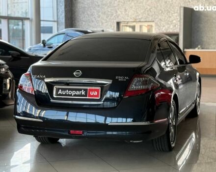Черный Ниссан Теана, объемом двигателя 2.5 л и пробегом 260 тыс. км за 9490 $, фото 6 на Automoto.ua