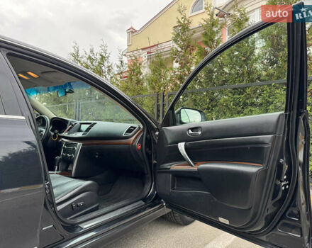 Чорний Ніссан Теана, об'ємом двигуна 2.5 л та пробігом 182 тис. км за 8500 $, фото 1 на Automoto.ua