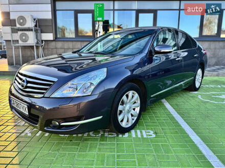 Фиолетовый Ниссан Теана, объемом двигателя 3.5 л и пробегом 208 тыс. км за 8950 $, фото 1 на Automoto.ua