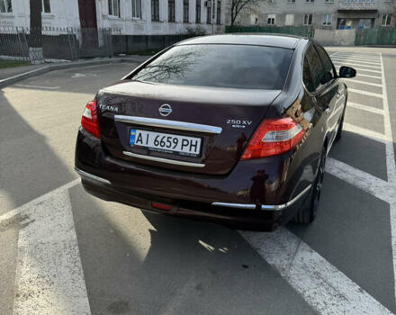 Красный Ниссан Теана, объемом двигателя 2.3 л и пробегом 193 тыс. км за 6500 $, фото 5 на Automoto.ua